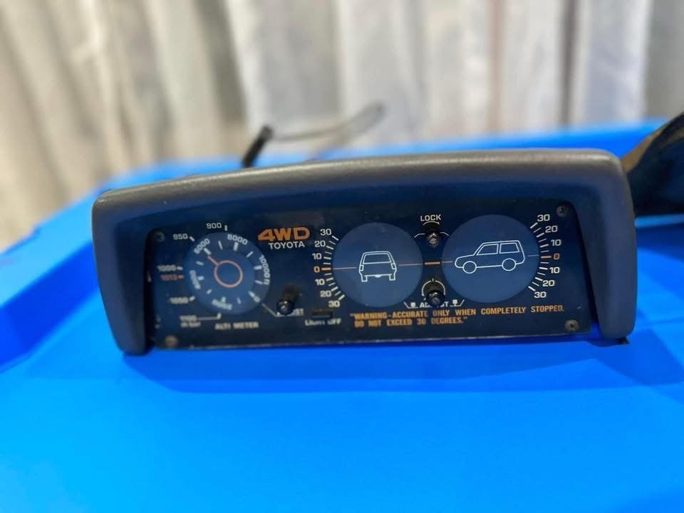 1st gen Toyota 4Runner(1984–1989) / 84–89 Toyota pickup INCLINOMETER