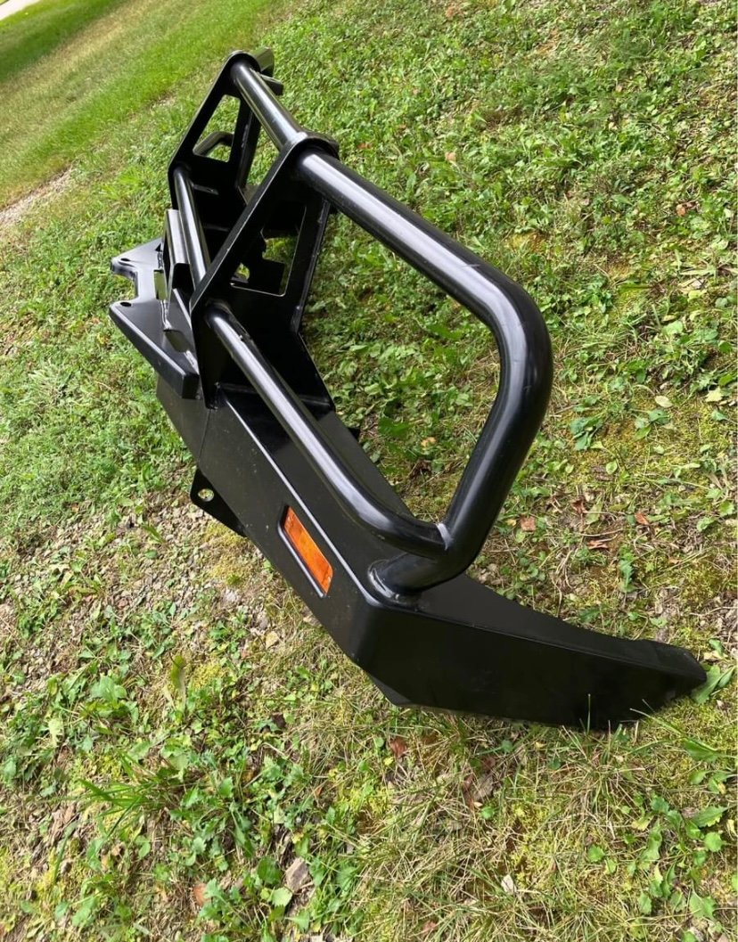 ARB Front Bumper (Model 341140 / 341150) – 1994 Toyota Land Cruiser – Near New - Image 4