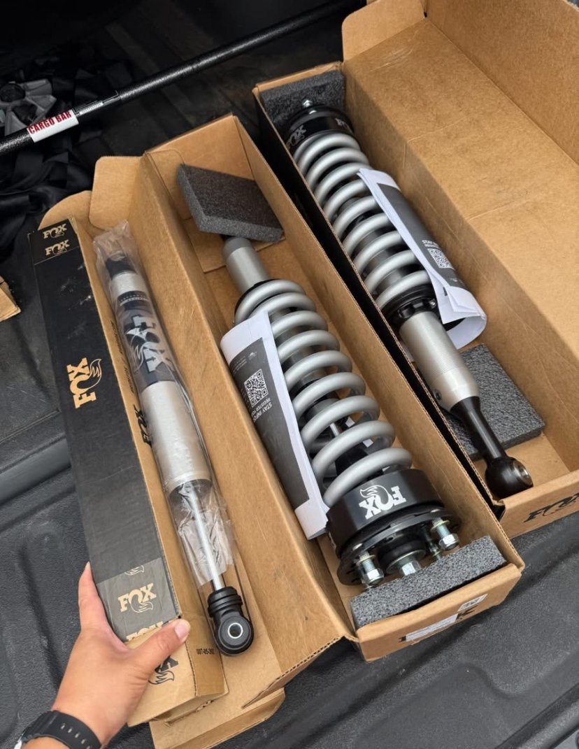 Fox Racing 2.0 Performance Series Coilovers & Shocks Set – 2007–2021 Toyota Tundra (2WD/4x4)